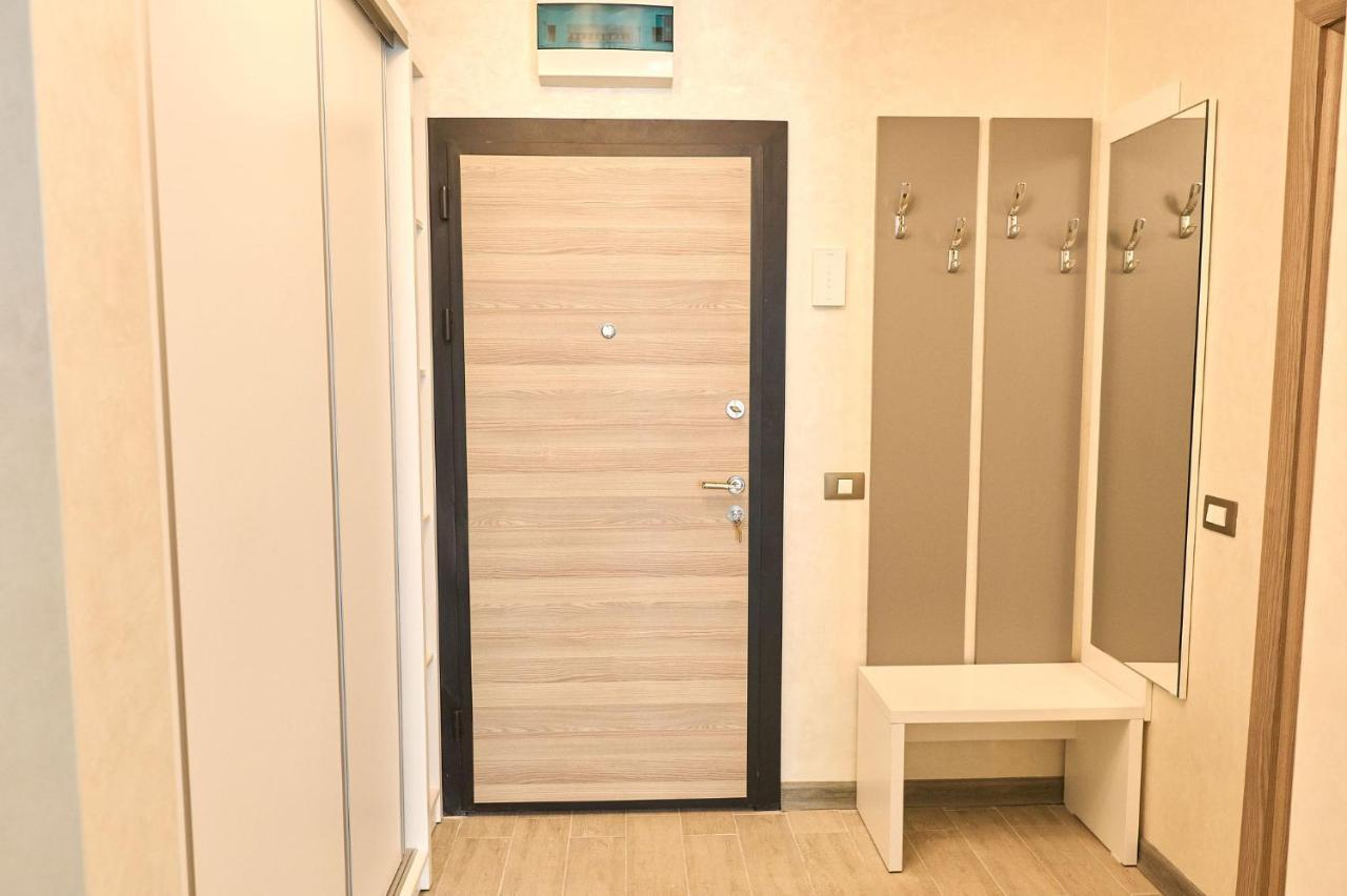 Moonlight Studio - Spa N Pools Beach Resort Mamaia Exterior photo